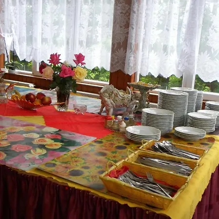 Admiral Bed & Breakfast 3*